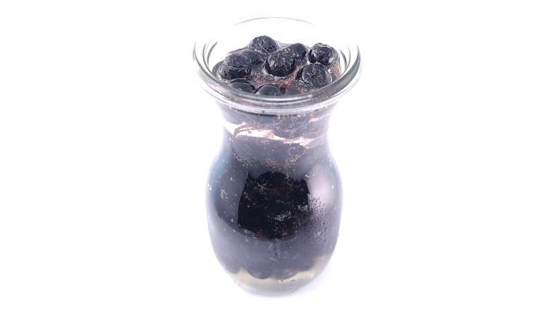 Aronia ciorchine cu miere la borcan, foto 3