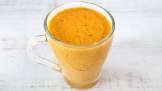 Smoothie de cătină cu măr, ghimbir, polen și miere