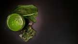 Smoothie revitalizant de Urzică, Spanac, Ghimbir și Lămâie
