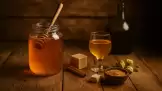 Mied sau Hidromel – Vinul din Miere 🍯 Băutura Împăraților